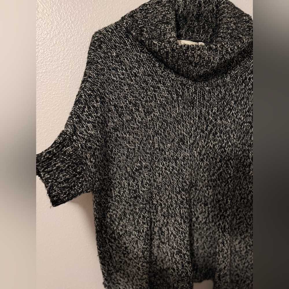 RD Style Jessika Cowl Neck Stylish Poncho Heathered Black Sweater. Size: Medium. - Picture 4 of 6